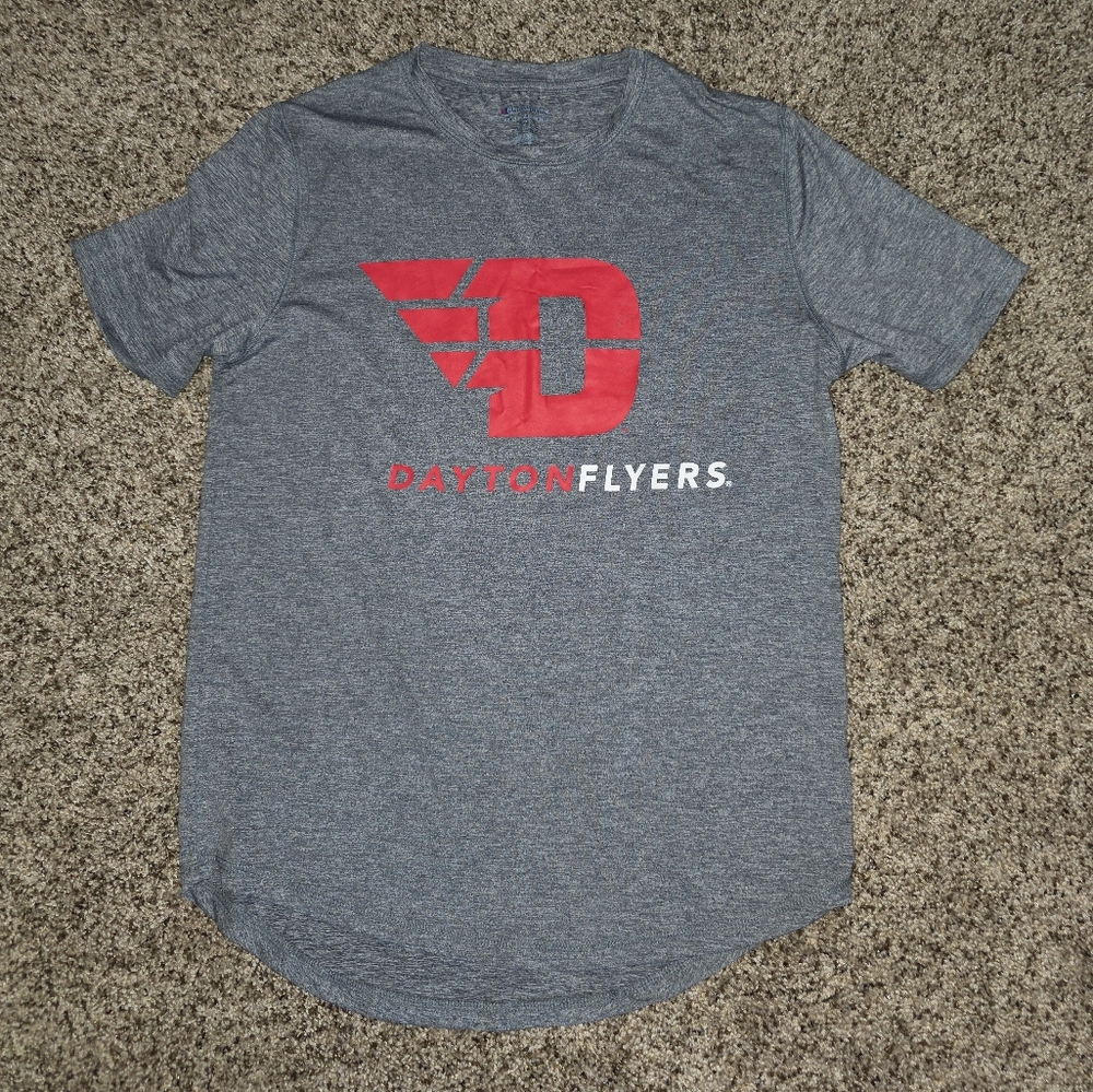 Men's Short Sleeve DAYTON FLYERS T-Shirt from CHAMPIONS Size Medium